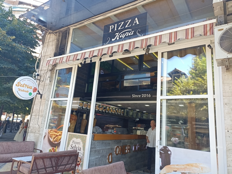 Foto 1 - Piceri Selvia - Kebab Selvia Tirane 