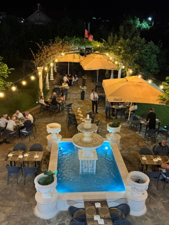 Foto 3 - Restaurant illyria - Ne qender te Sllupcanit