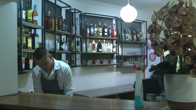 Foto 3 - Clandestino Hotel Ristorante Bar – ku cdo pjate tregon shijen e detit