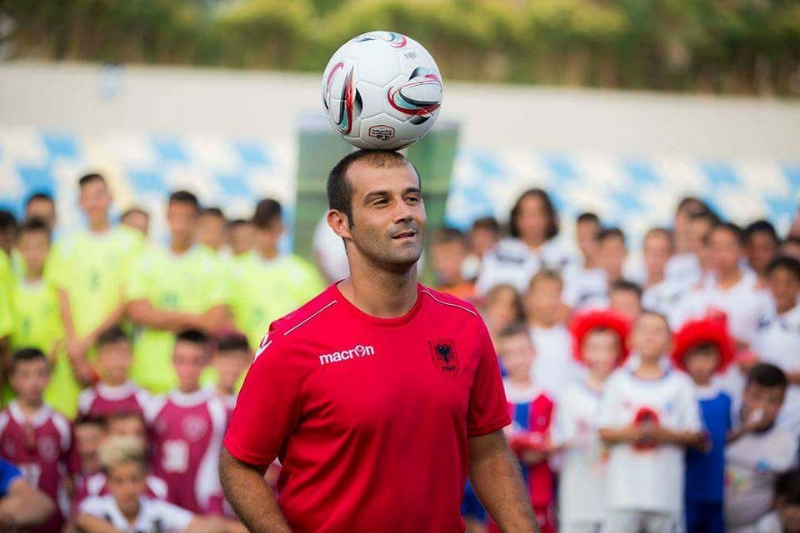 Foto 3 - Fabian Duro – Shqiptari qe mahniti tifozet dhe yjet e Bayern Munich!