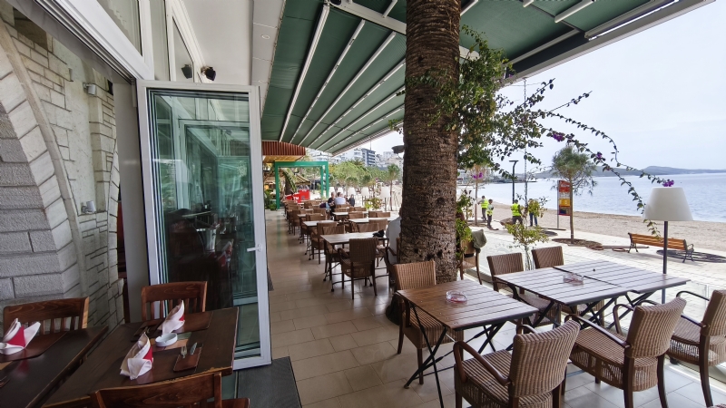 Foto 4 - Restaurant Centrali — zgjidh stilin qe te pershtatet me shume: