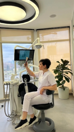 Foto 2 - Klinike Dentare ne Tirane per Implante, Kurora dhe Estetike Dentare